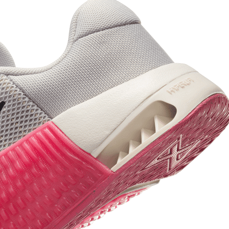 Nike romaleos womens pink top